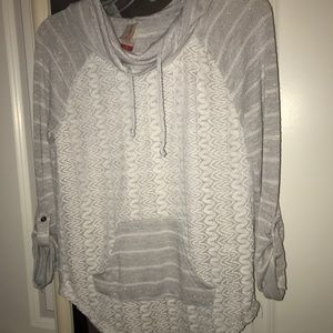 No Boundaries 3/4 length shirt